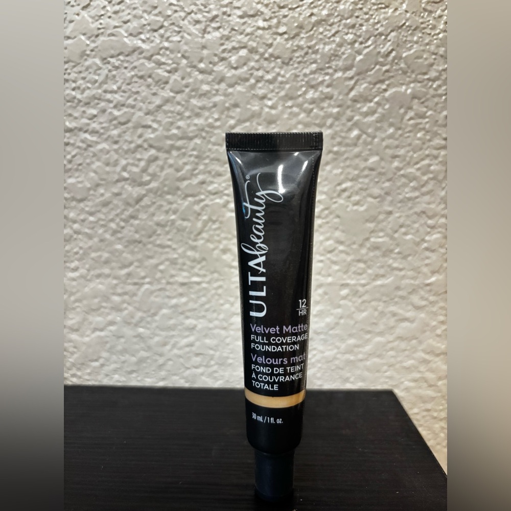 5 items x $25 Ulta Beauty Velvet Matte full coverage Foundation NEW